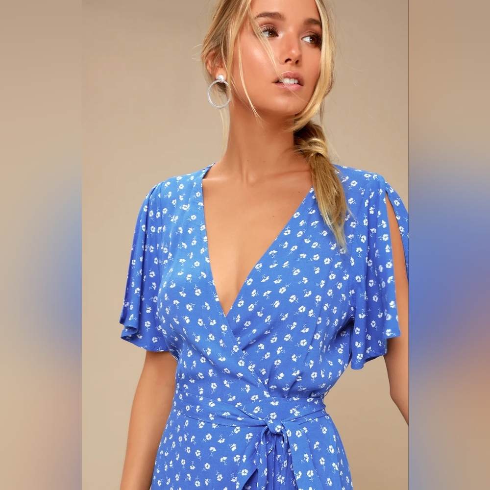 Lulus Maretta Blue and White Floral Print Wrap Midi Dress - Picture 2 of 7